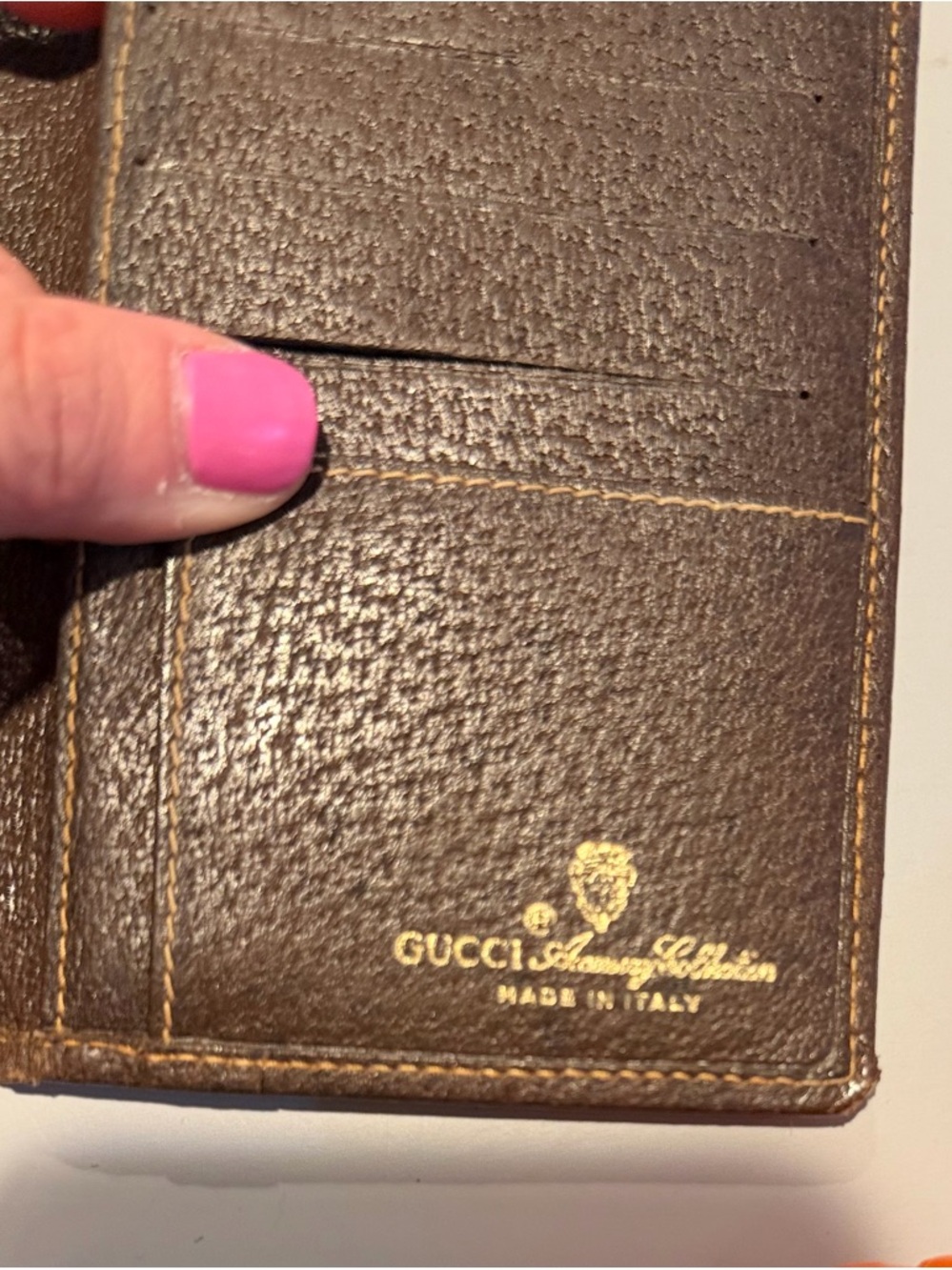Gucci Vintage Monogram Brown Leather Bi-Fold Chrckbook Wallet - Picture 5 of 10